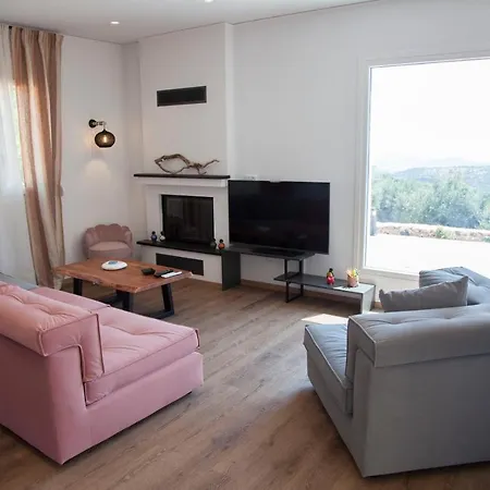 Anthodesmi Villa *