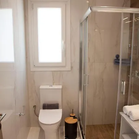 Villa Anthodesmi *